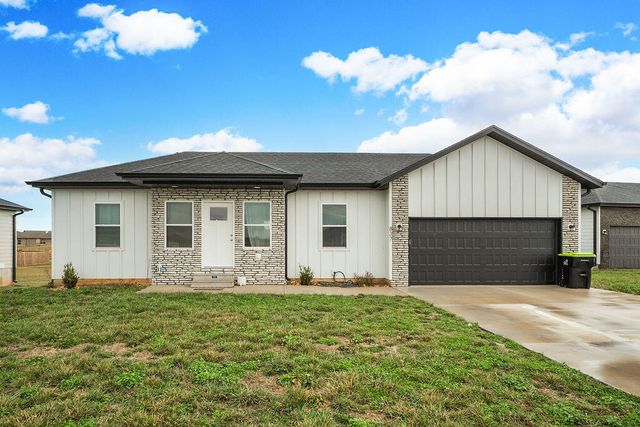 837 Long Leaf Boulevard, Rogersville, MO 65742