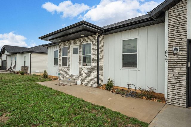 837 Long Leaf Boulevard, Rogersville, MO 65742