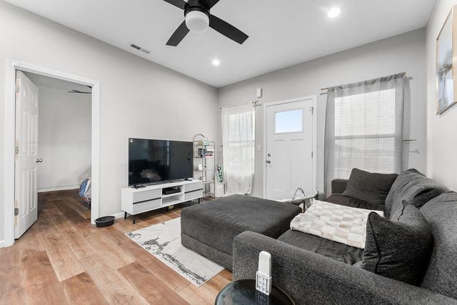 837 Long Leaf Boulevard, Rogersville, MO 65742