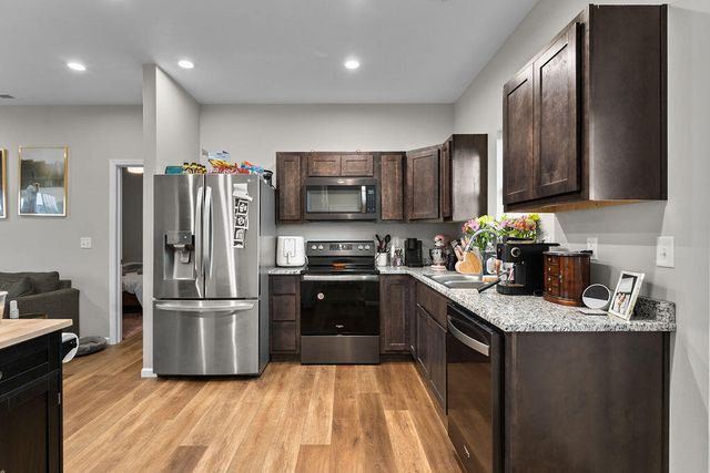 837 Long Leaf Boulevard, Rogersville, MO 65742