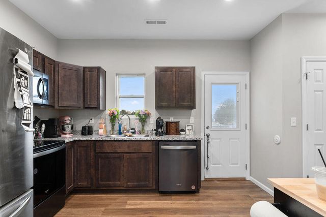 837 Long Leaf Boulevard, Rogersville, MO 65742