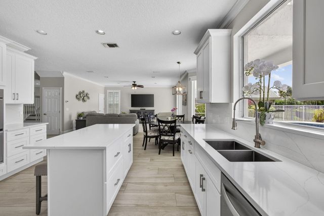 15703 Cypress Park Drive, Wellington, FL 33414