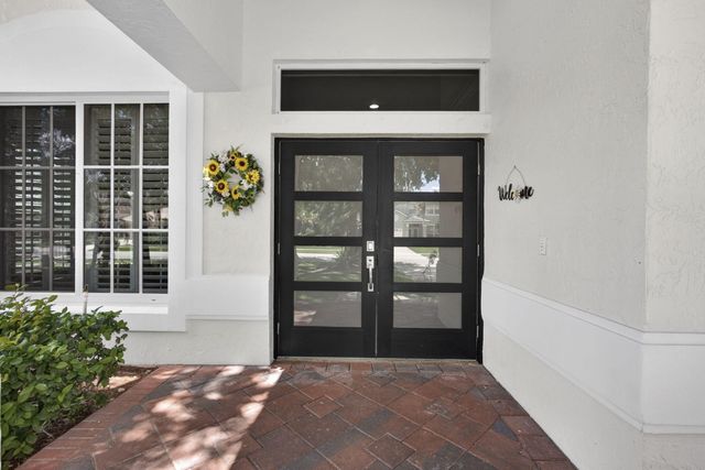 15703 Cypress Park Drive, Wellington, FL 33414