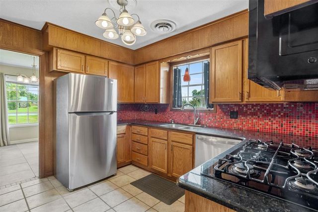 224 S hazel Street, Sulphur, LA 70663