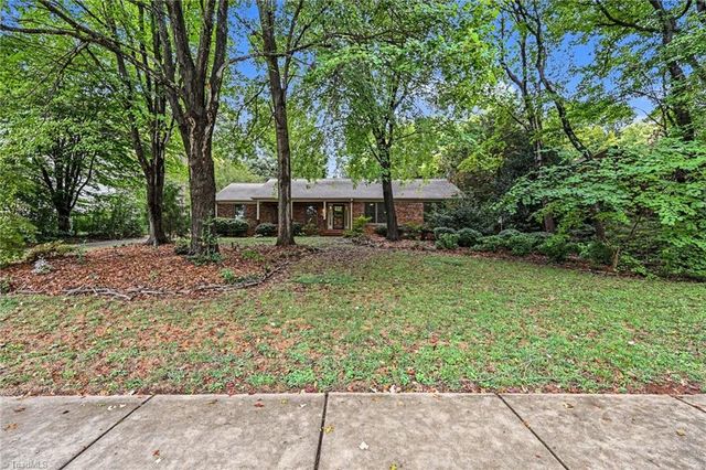 3628 Pinetop Road, Greensboro, NC 27410