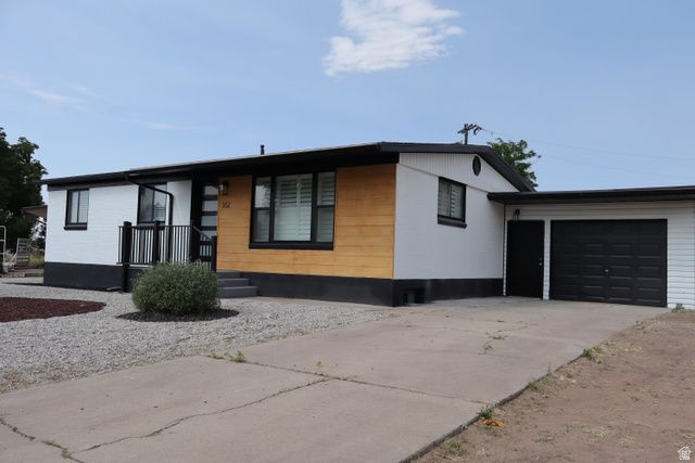 362 W 985 N, Sunset, UT 84015
