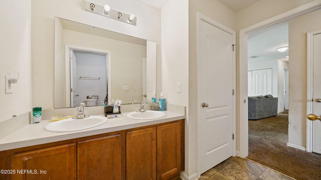 3815 FALCON CREST Drive, Green Cove Springs, FL 32043