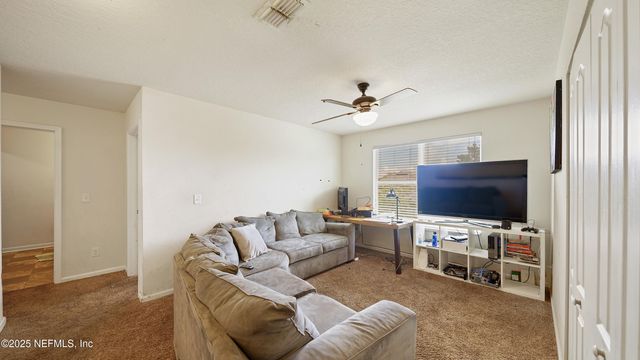 3815 FALCON CREST Drive, Green Cove Springs, FL 32043
