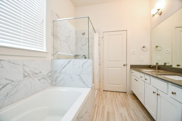 9444 Kerrwood Lane, Houston, TX 77080