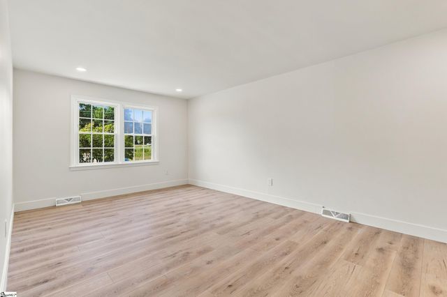 101 Agewood Drive, Simpsonville, SC 29680
