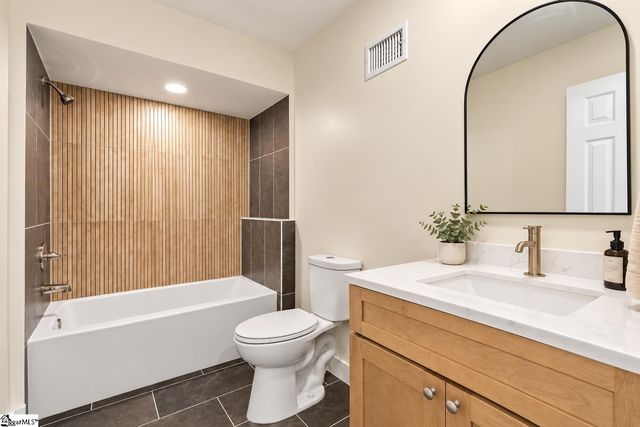 101 Agewood Drive, Simpsonville, SC 29680
