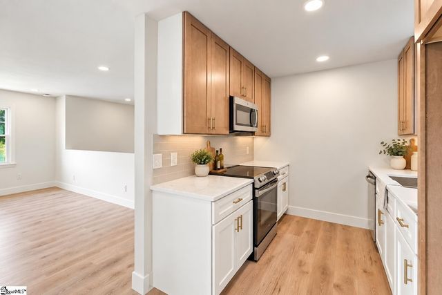 101 Agewood Drive, Simpsonville, SC 29680
