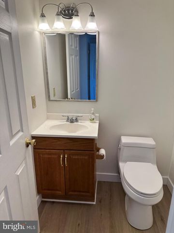 552 LOCUST ST, Hanover, PA 17331