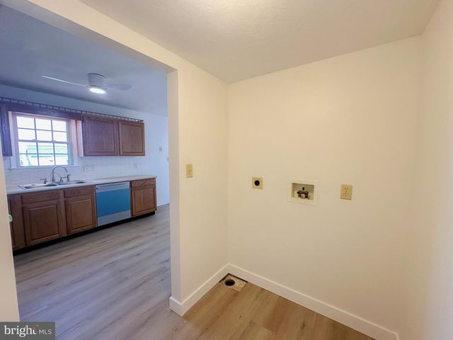 552 LOCUST ST, Hanover, PA 17331
