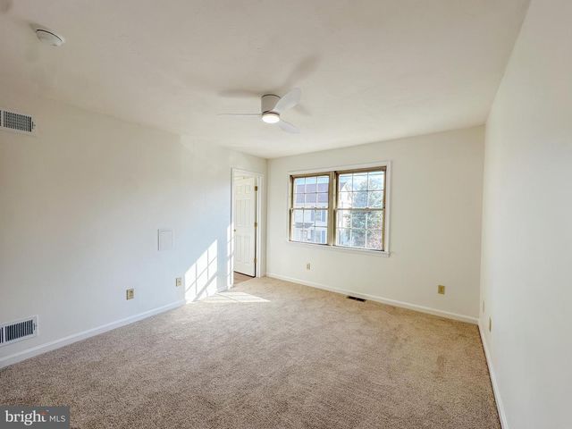 552 LOCUST ST, Hanover, PA 17331