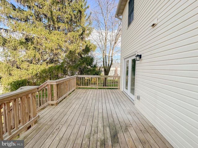 552 LOCUST ST, Hanover, PA 17331