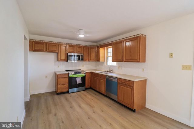 552 LOCUST ST, Hanover, PA 17331
