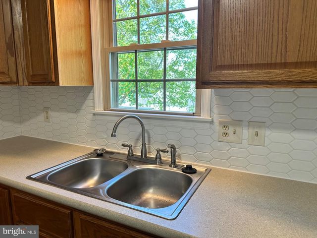 552 LOCUST ST, Hanover, PA 17331