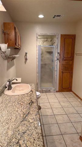 2808 NE Bel Air Cir, Lawton, OK 73507