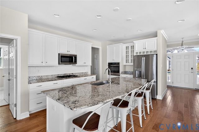 5025 Rivermere Ln, Glen Allen, VA 23059