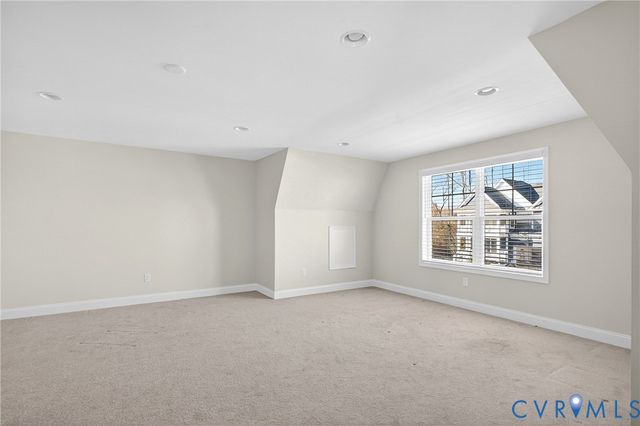 5025 Rivermere Ln, Glen Allen, VA 23059