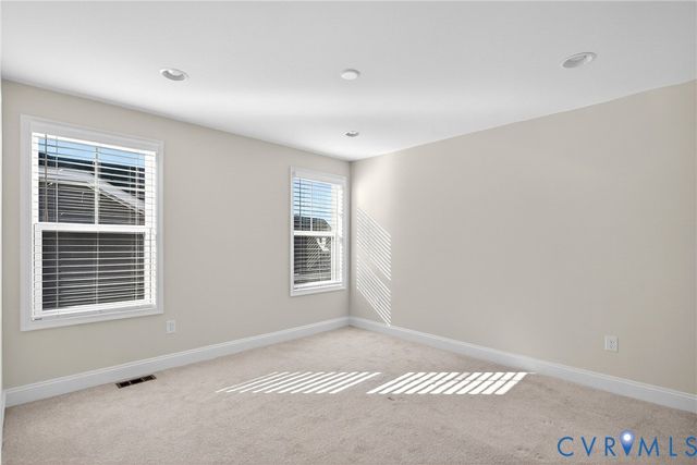 5025 Rivermere Ln, Glen Allen, VA 23059