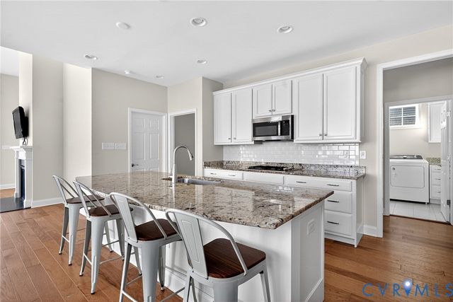 5025 Rivermere Ln, Glen Allen, VA 23059