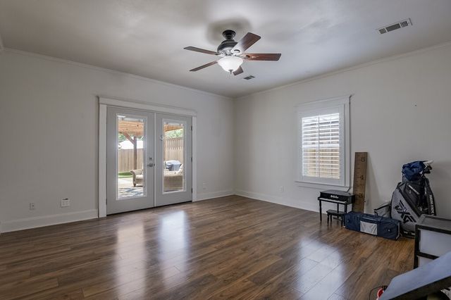 406 Commerce Street, Maypearl, TX 76064