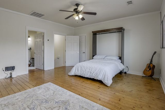 406 Commerce Street, Maypearl, TX 76064