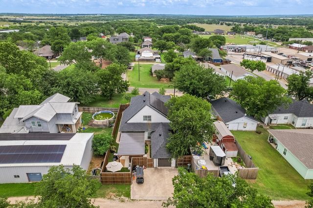 406 Commerce Street, Maypearl, TX 76064
