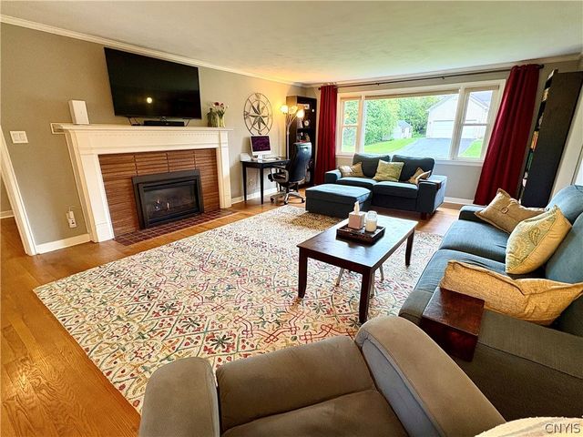 172 Winston Way, Dewitt, NY 13214