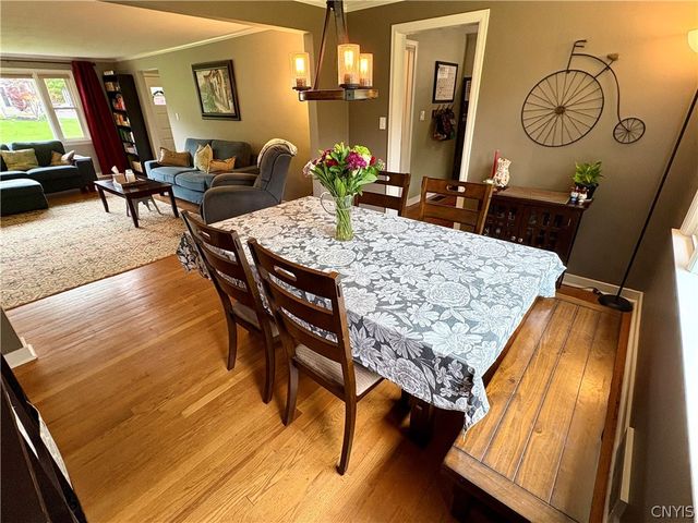 172 Winston Way, Dewitt, NY 13214