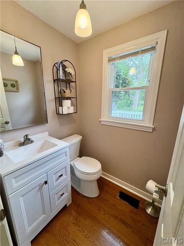 172 Winston Way, Dewitt, NY 13214