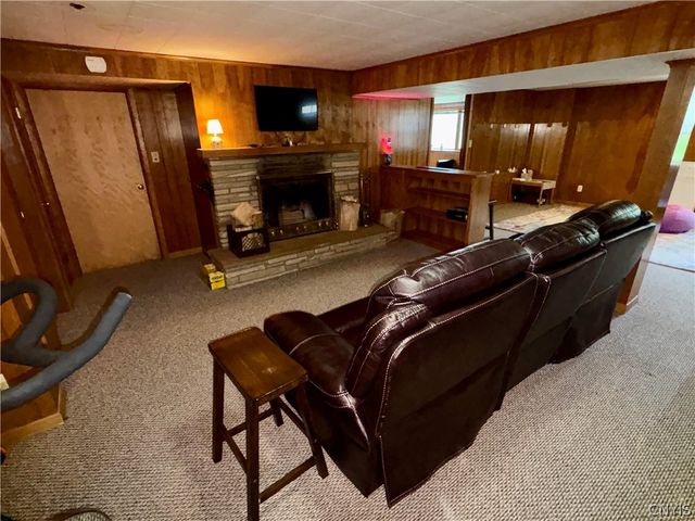 172 Winston Way, Dewitt, NY 13214