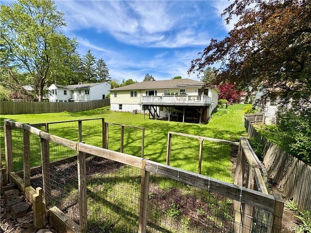 172 Winston Way, Dewitt, NY 13214