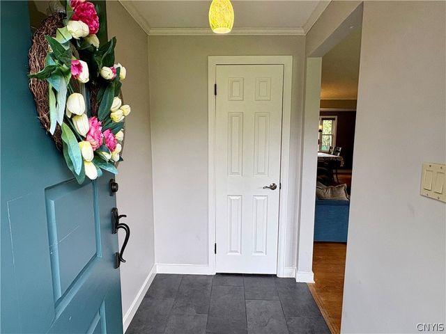 172 Winston Way, Dewitt, NY 13214