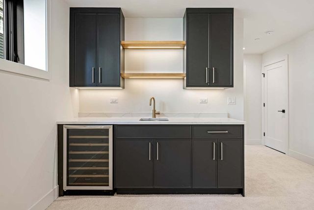 2422 Grant Street, Evanston, IL 60201