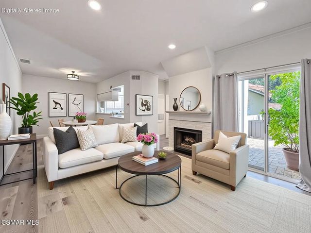 5423 Spanish Oak Lane C, Oak Park, CA 91377