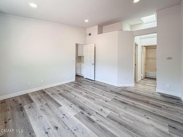 5423 Spanish Oak Lane C, Oak Park, CA 91377