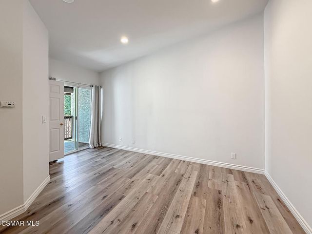 5423 Spanish Oak Lane C, Oak Park, CA 91377