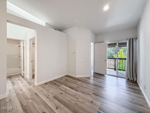 5423 Spanish Oak Lane C, Oak Park, CA 91377