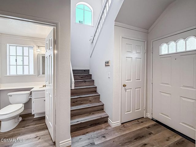 5423 Spanish Oak Lane C, Oak Park, CA 91377