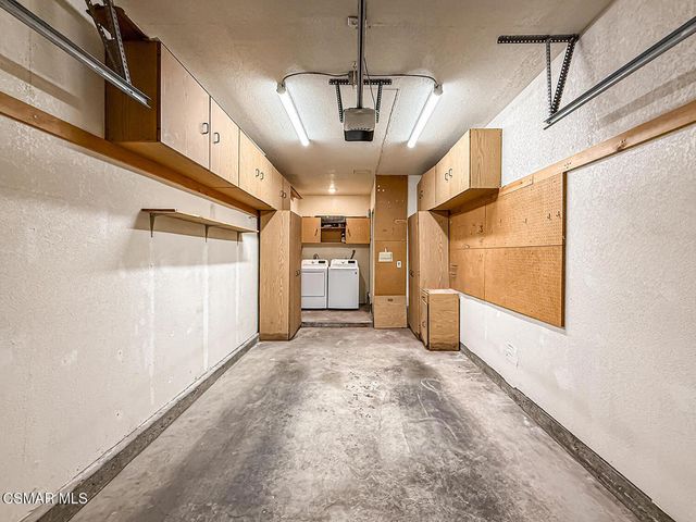 5423 Spanish Oak Lane C, Oak Park, CA 91377