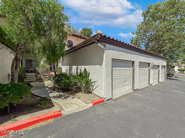 5423 Spanish Oak Lane C, Oak Park, CA 91377