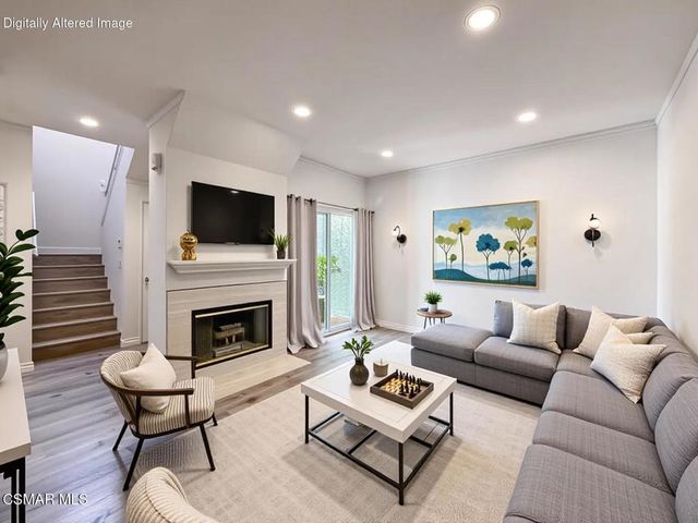 5423 Spanish Oak Lane C, Oak Park, CA 91377