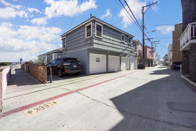 831 Tangiers, San Diego, CA 92109