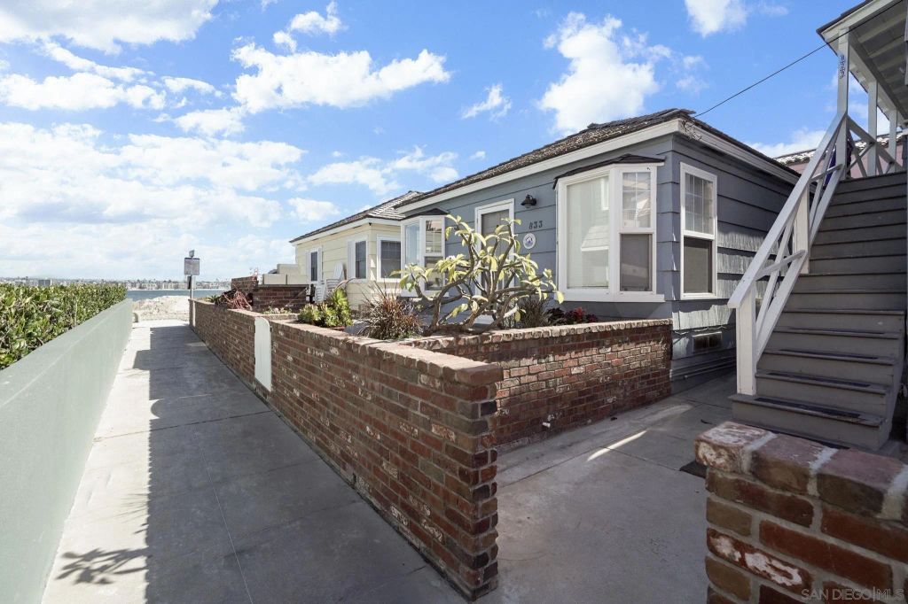 831 Tangiers, San Diego, CA 92109