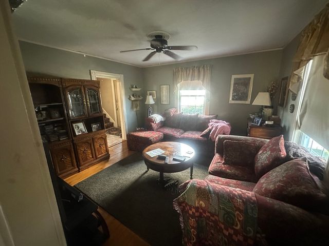 400 Jefferson, Salem, MA 01970