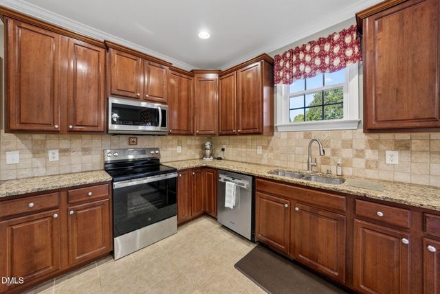 109 Grahamridge Lane, Fuquay Varina, NC 27526