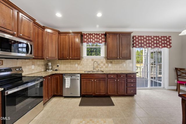109 Grahamridge Lane, Fuquay Varina, NC 27526